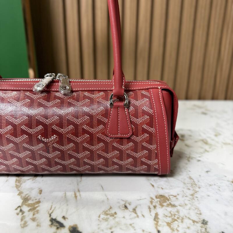 Goyard Red shoulder bag — AAA Quality Replica