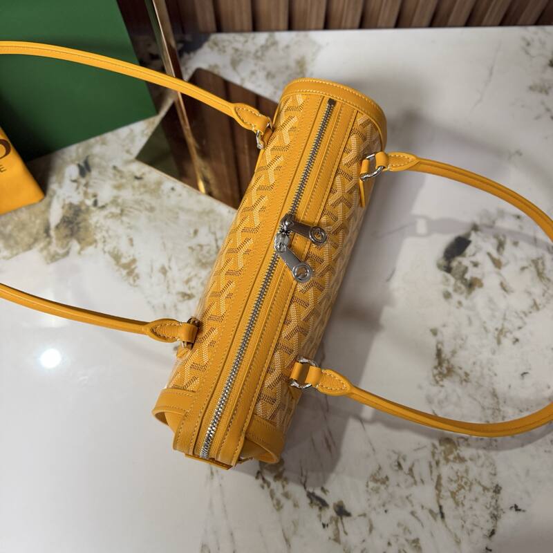 Goyard shoulder bag — AAA Quality Replica