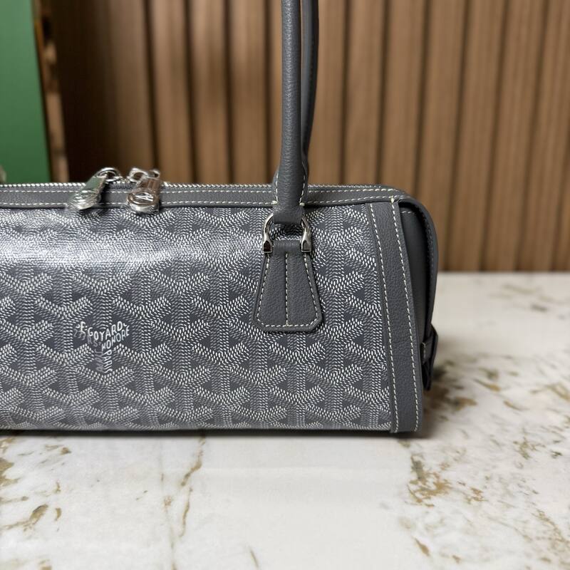 Goyard Grey shoulder bag — Top Quality Replica