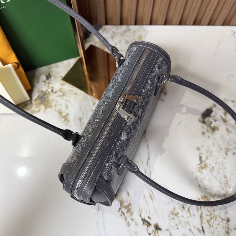 Goyard Grey shoulder bag — Top Quality Replica