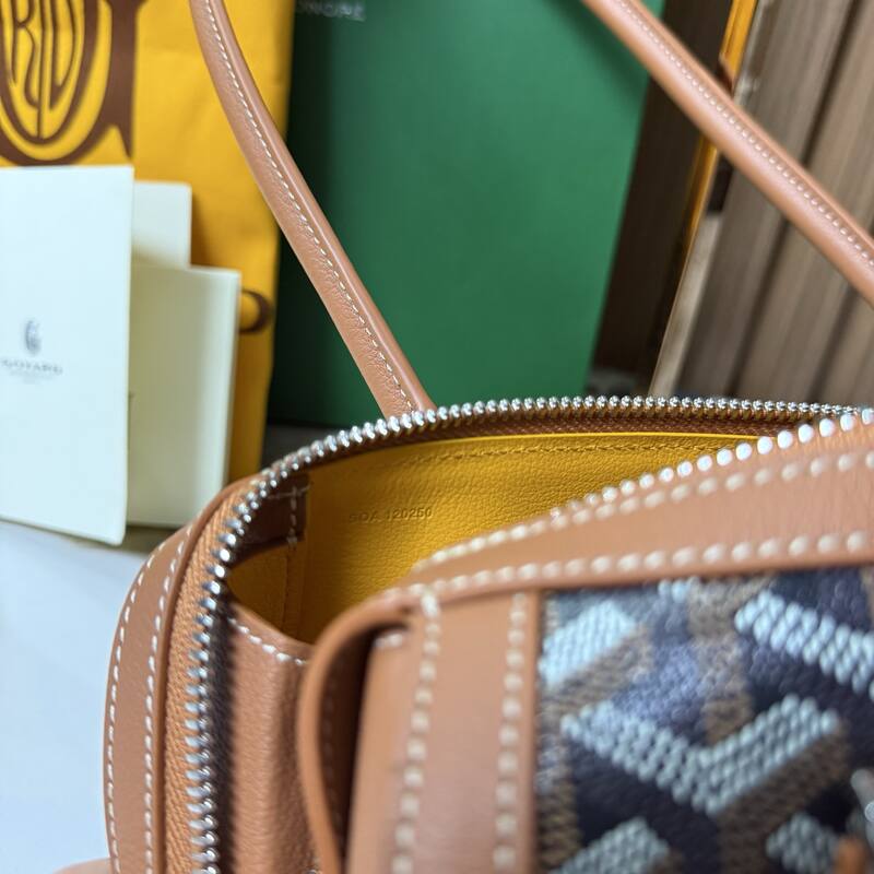 Goyard Black shoulder bag — AAA Quality Replica