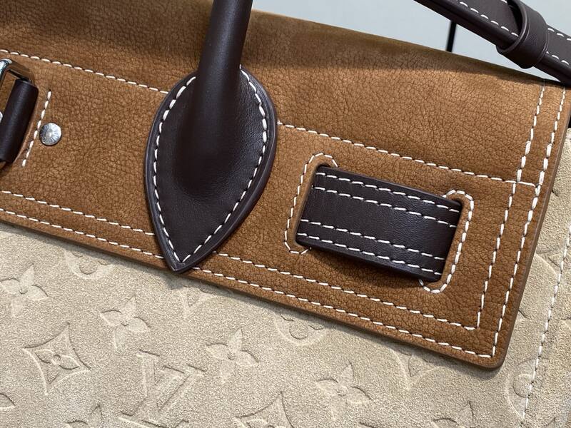 Louis Vuitton M26019 Beige and Brown Monogram 40 work — AAA Quality Replica
