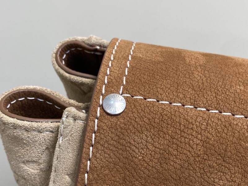 Louis Vuitton M26019 Beige and Brown Monogram 40 work — AAA Quality Replica