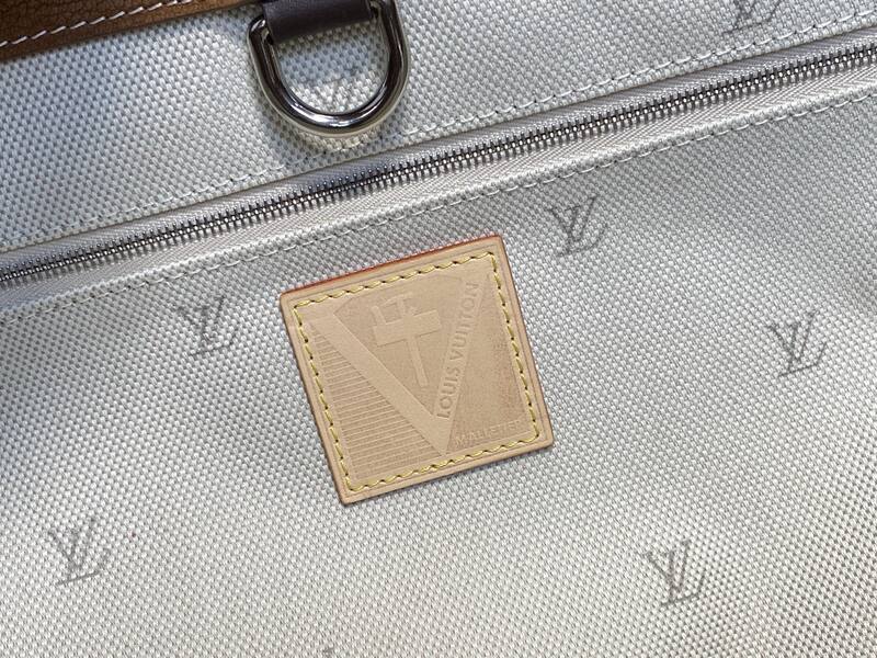 Louis Vuitton M26019 Beige and Brown Monogram 40 work — AAA Quality Replica