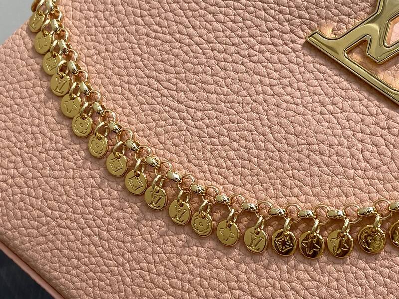 Louis Vuitton M28197 Pink BB crossbody — Premium Replica