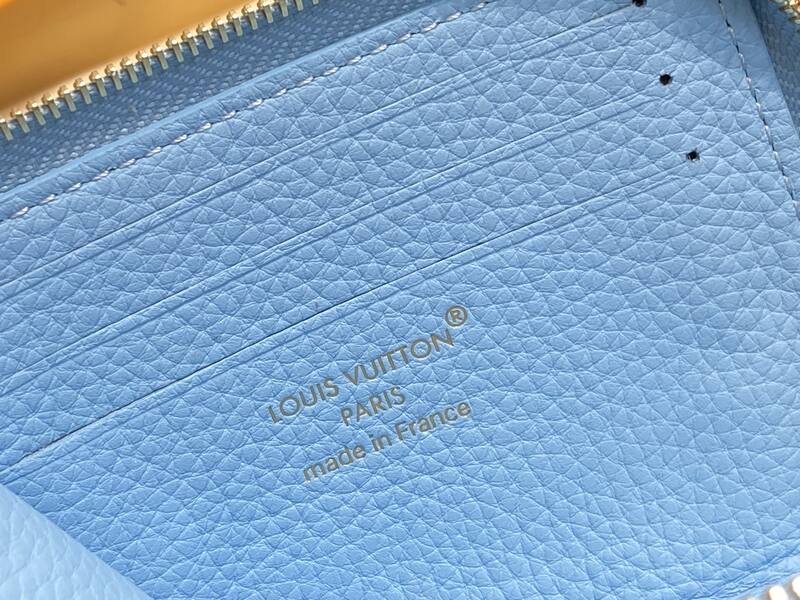 Louis Vuitton M27669 Blue Monogram Empreinte everyday — Premium Replica