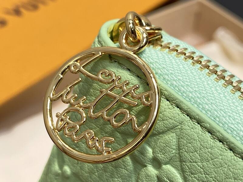 Louis Vuitton Zippy Wallet Mint Green Monogram Empreinte everyday — Top Quality Replica