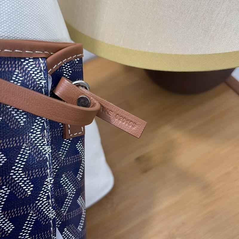 Goyard Brown shoulder bag — Top Quality Replica