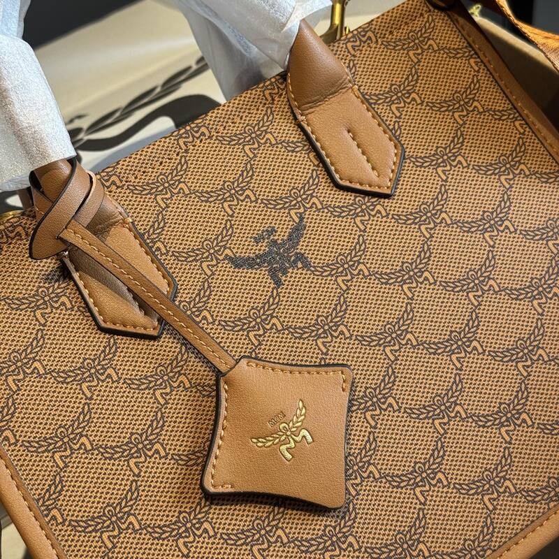 MCM Monogram 25x18x10cm shoulder bag — AAA Quality Replica