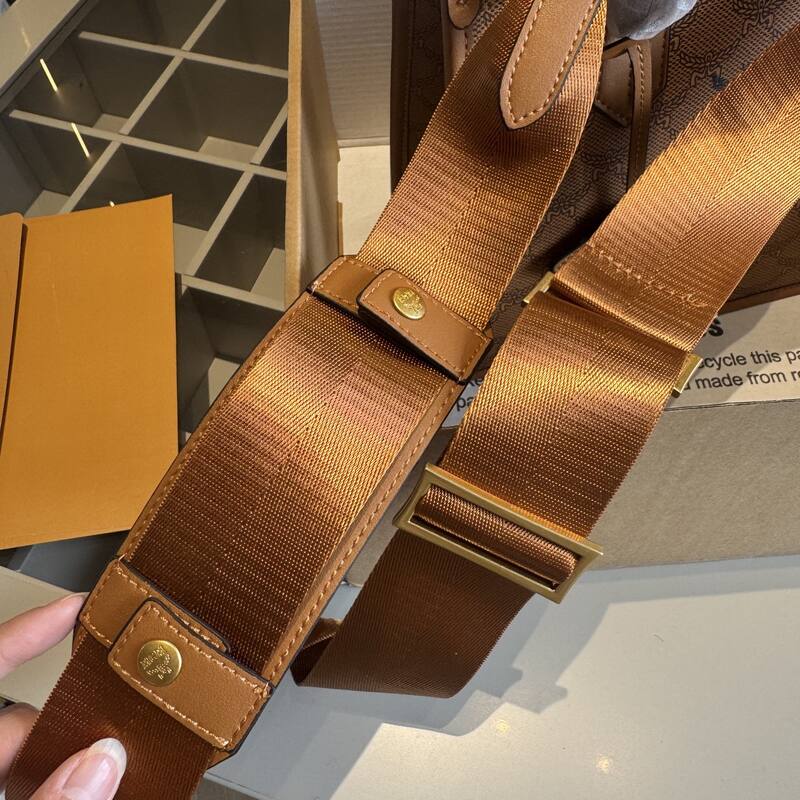 MCM Monogram 25x18x10cm shoulder bag — AAA Quality Replica