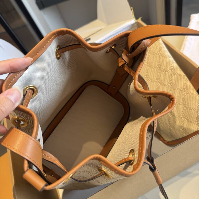 MCM Monogram shoulder bag — Premium Replica