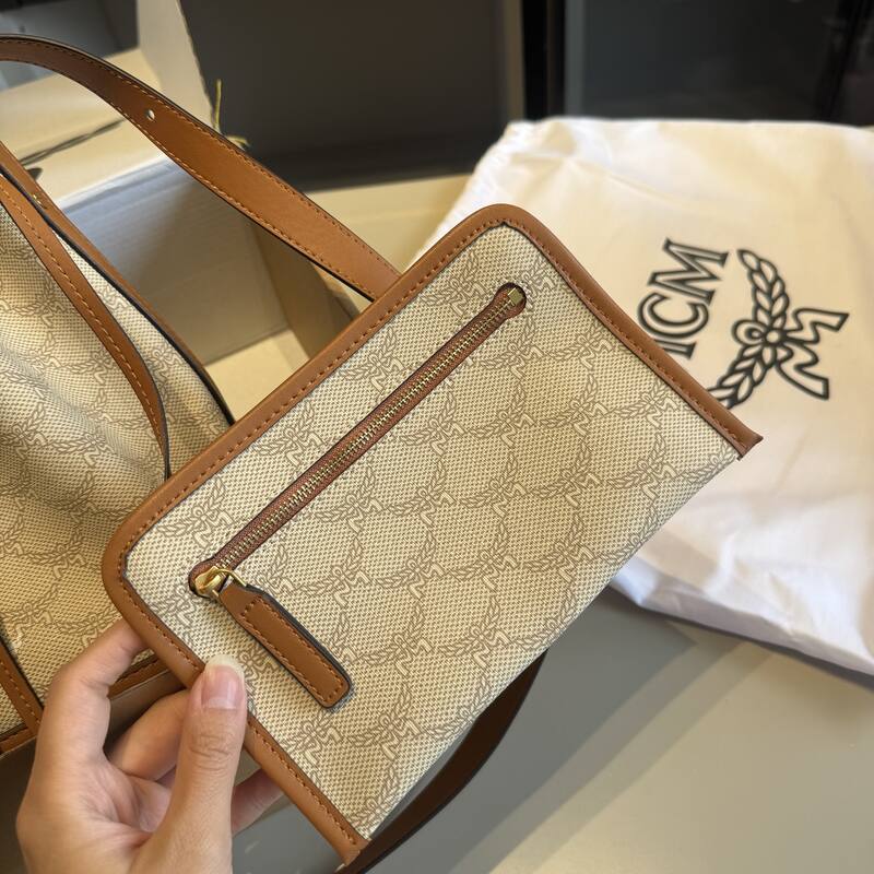 MCM Monogram shoulder bag — Premium Replica