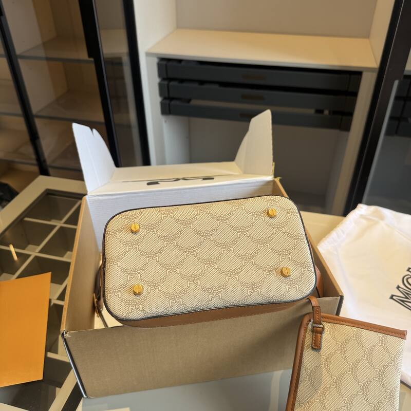 MCM Monogram shoulder bag — Premium Replica