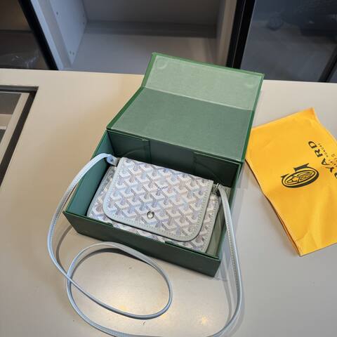 Goyard White shoulder bag Top Quality Replica