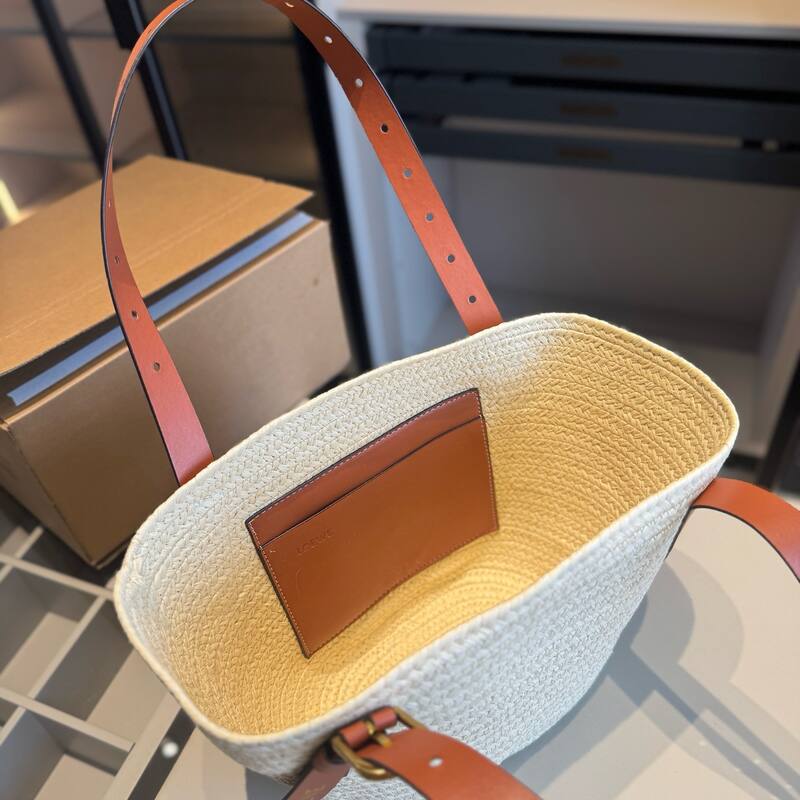 Loewe Black 25x18x10cm shoulder bag — 1:1 Replica