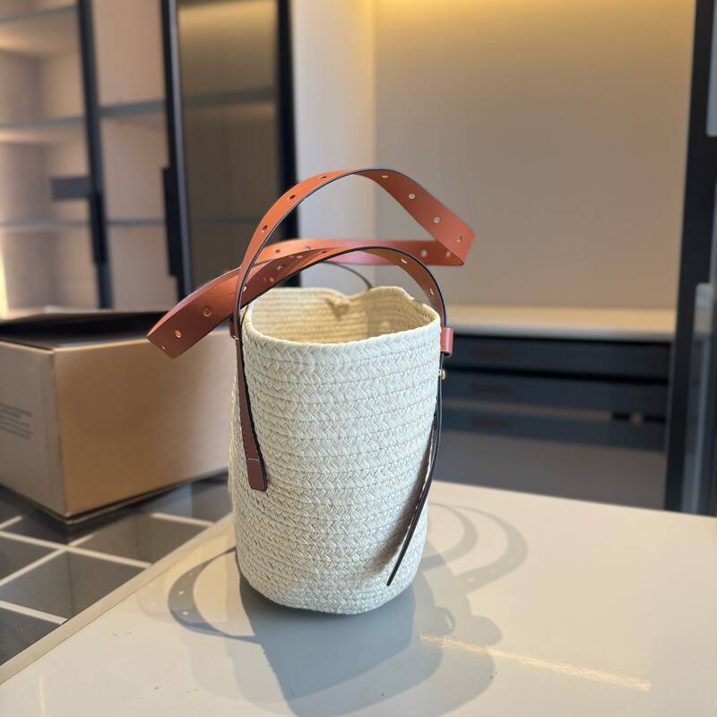 Loewe Black 25x18x10cm shoulder bag — 1:1 Replica