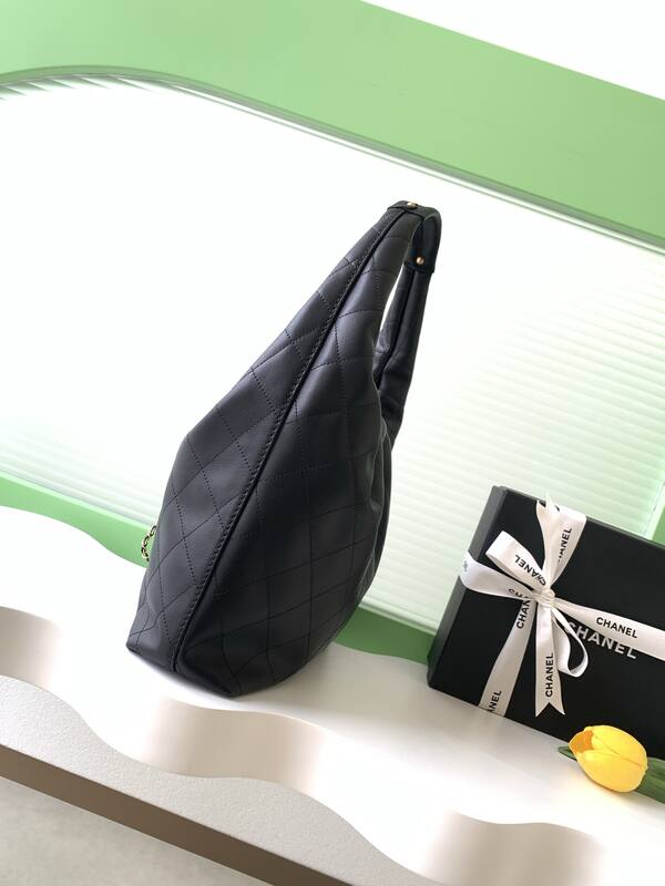 Chanel Hobo Black shoulder — AAA Quality Replica