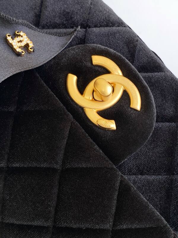Chanel CF Black shoulder — Premium Replica