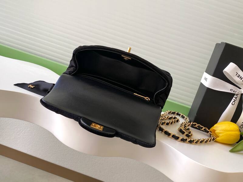 Chanel CF Black shoulder — Premium Replica