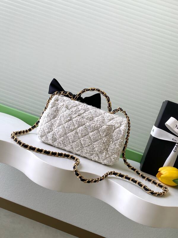 Chanel Classic Flap White tweed with black bow shoulder — 1:1 Replica