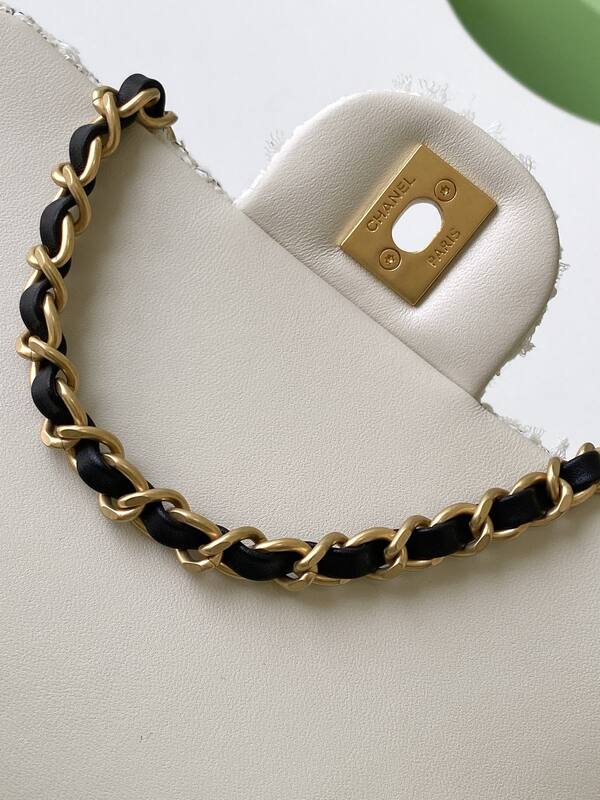 Chanel Classic Flap White tweed with black bow shoulder — 1:1 Replica