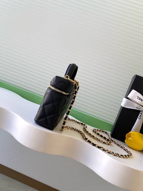 Chanel Black crossbody — 1:1 Replica