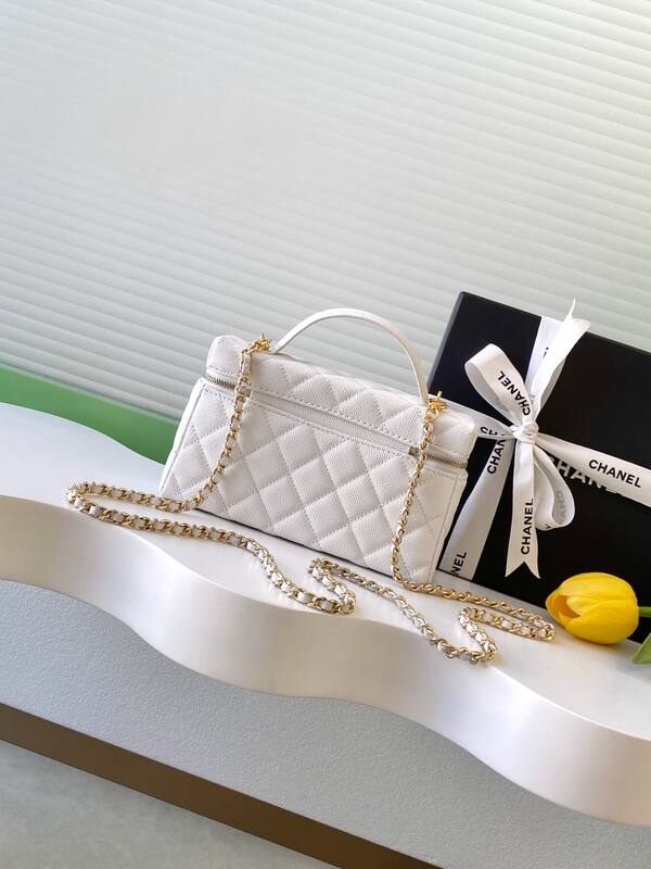 Chanel White caviar leather crossbody — Premium Replica