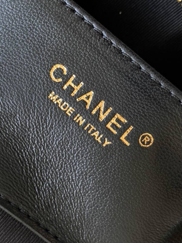 Chanel Black shoulder — Top Quality Replica