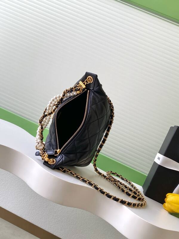 Chanel Black shoulder — Top Quality Replica