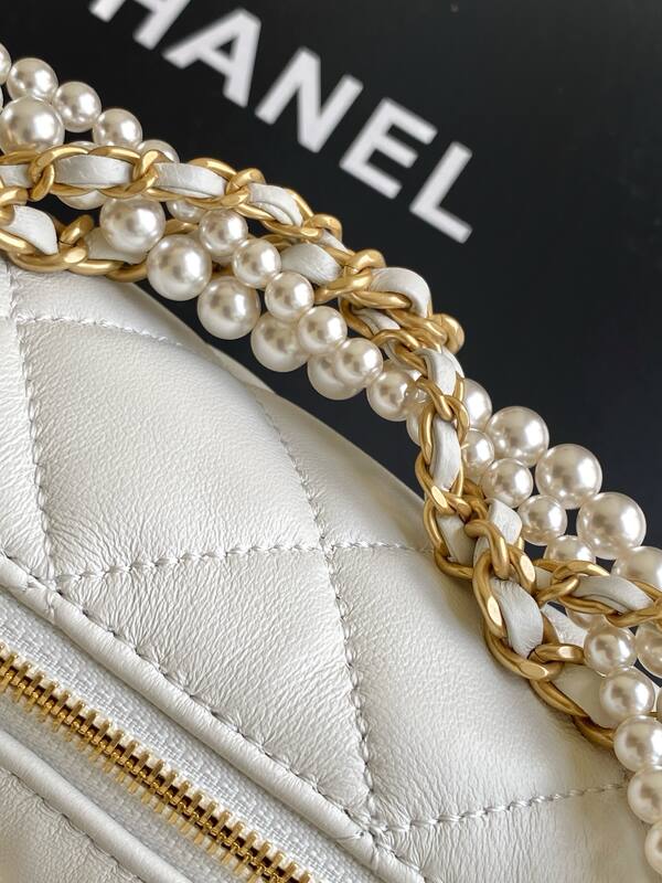 Chanel White with Gold-tone Pearl Chain crossbody — Top Quality Replica