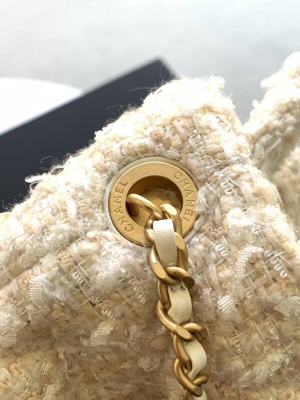 Chanel Cream tweed shoulder — AAA Quality Replica