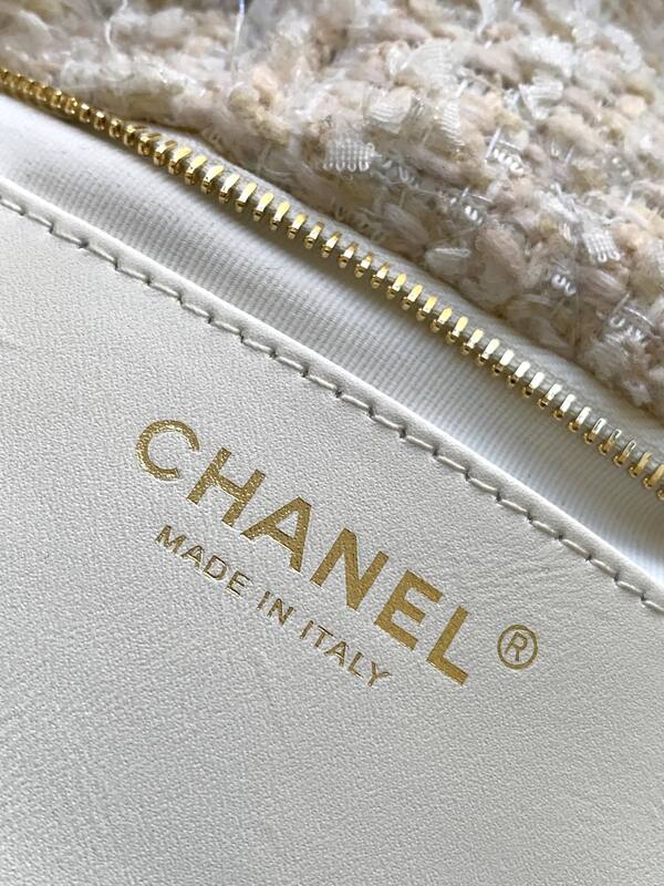 Chanel Cream tweed shoulder — 1:1 Replica