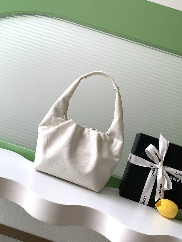 Chanel Hobo White shoulder — AAA Quality Replica