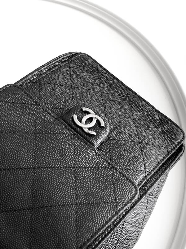 Chanel Black shoulder — Premium Replica