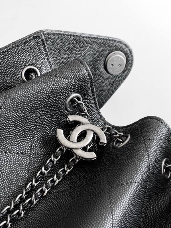 Chanel Black shoulder — Premium Replica