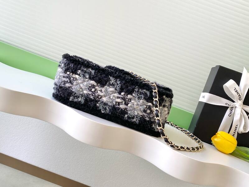Chanel Classic Flap Black White Tweed shoulder — Top Quality Replica