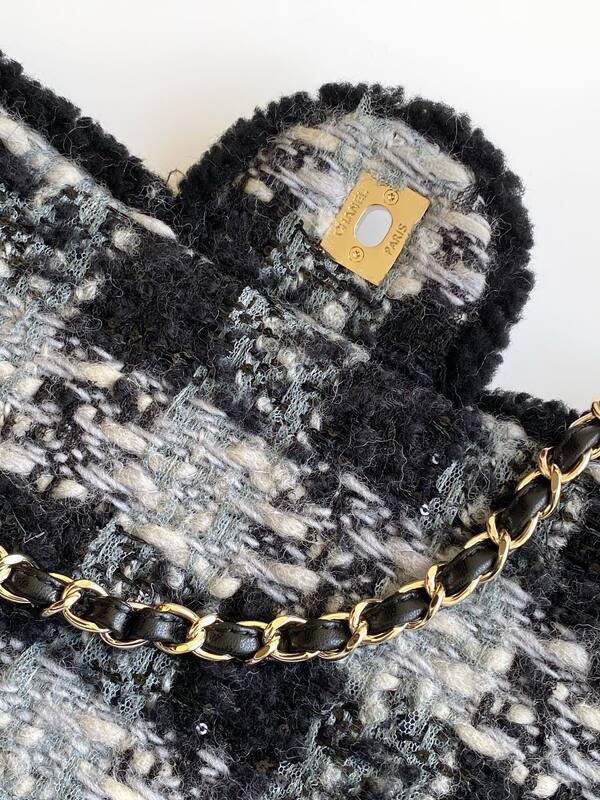 Chanel Classic Flap Black and white tweed shoulder — Premium Replica