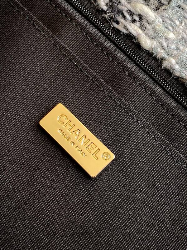 Chanel Classic Flap Black and white tweed shoulder — Premium Replica