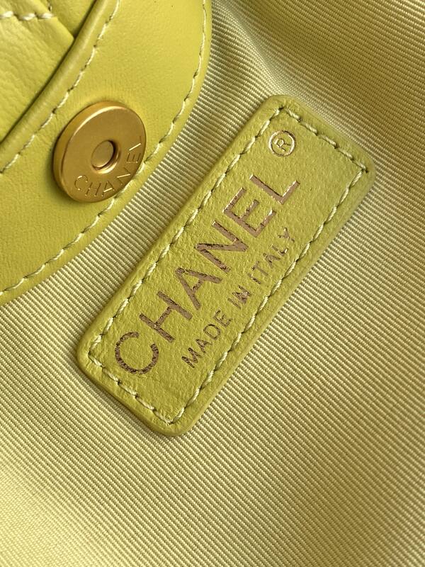 Chanel Yellow mini handbag — 1:1 Replica