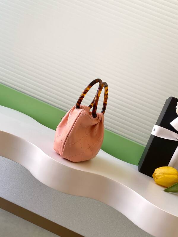 Chanel Pink handbag — 1:1 Replica