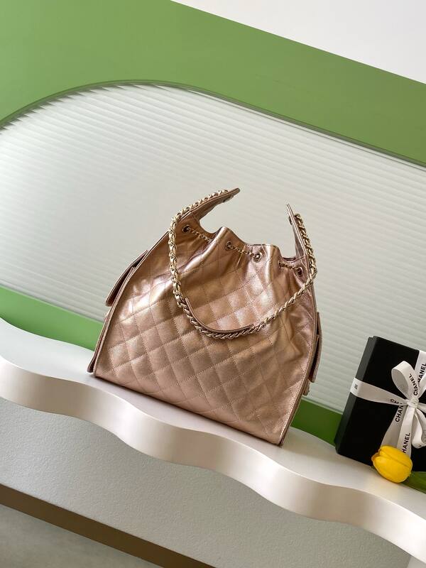 Chanel Drawstring Bucket Bag Metallic beige shoulder — Top Quality Replica