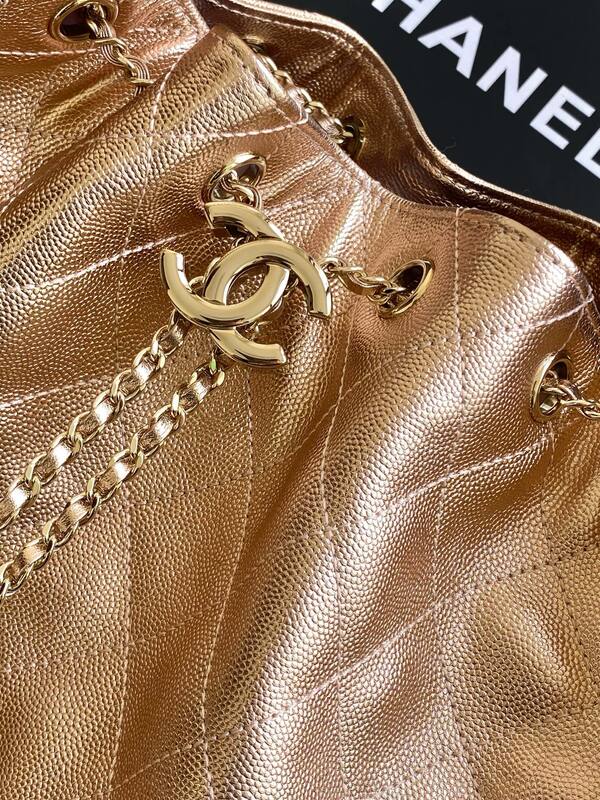 Chanel Drawstring Bucket Bag Metallic beige shoulder — Top Quality Replica
