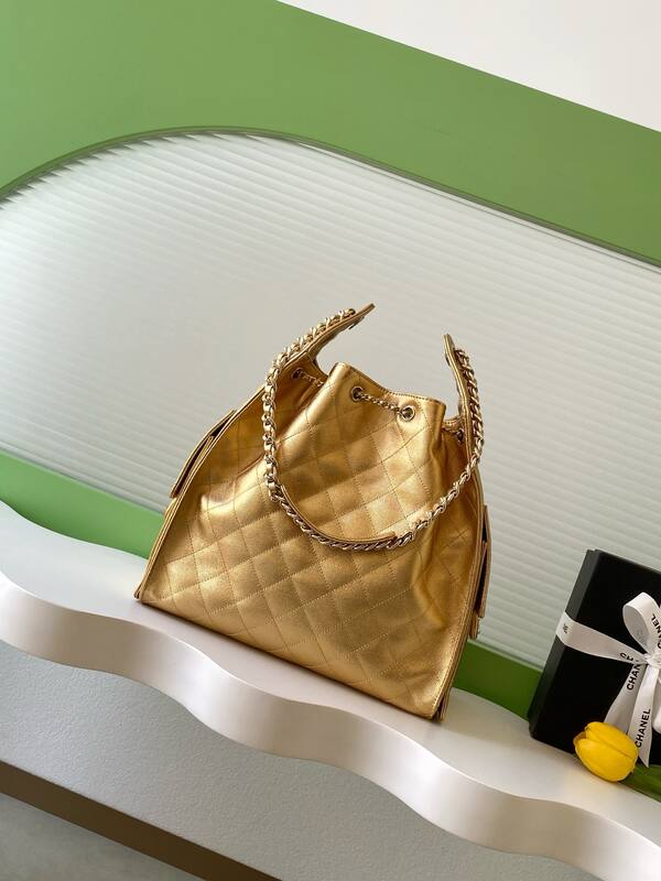 Chanel Gold metallic quilted leather shoulder — AAA Quality Replica