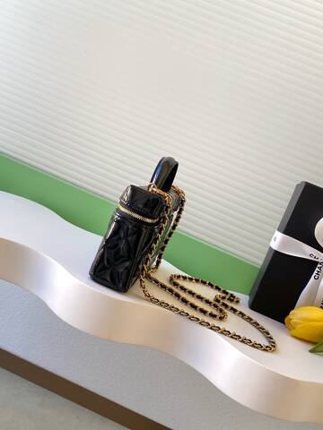 Chanel Black patent crossbody AAA Quality Replica