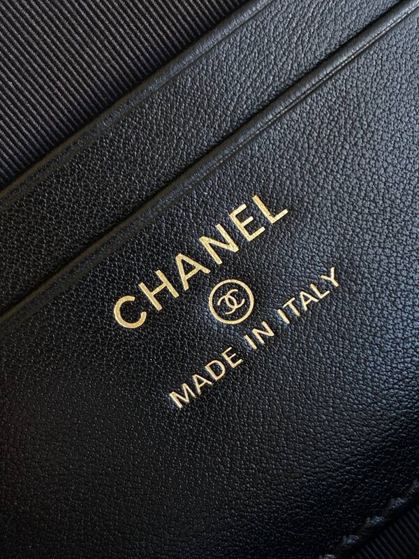 Chanel Black patent crossbody — AAA Quality Replica