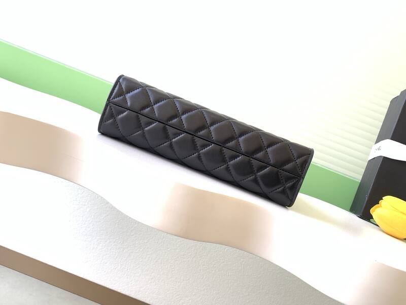 Chanel Black shoulder — AAA Quality Replica