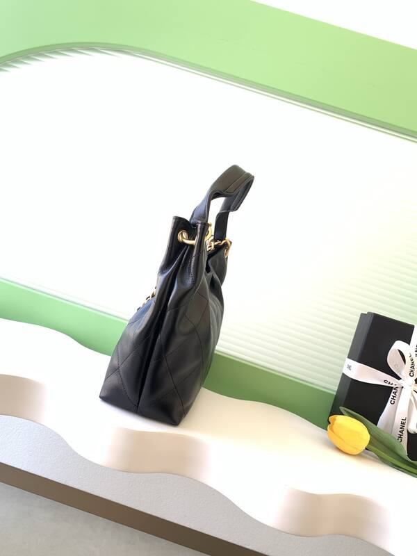 Chanel Hobo Black shoulder — 1:1 Replica
