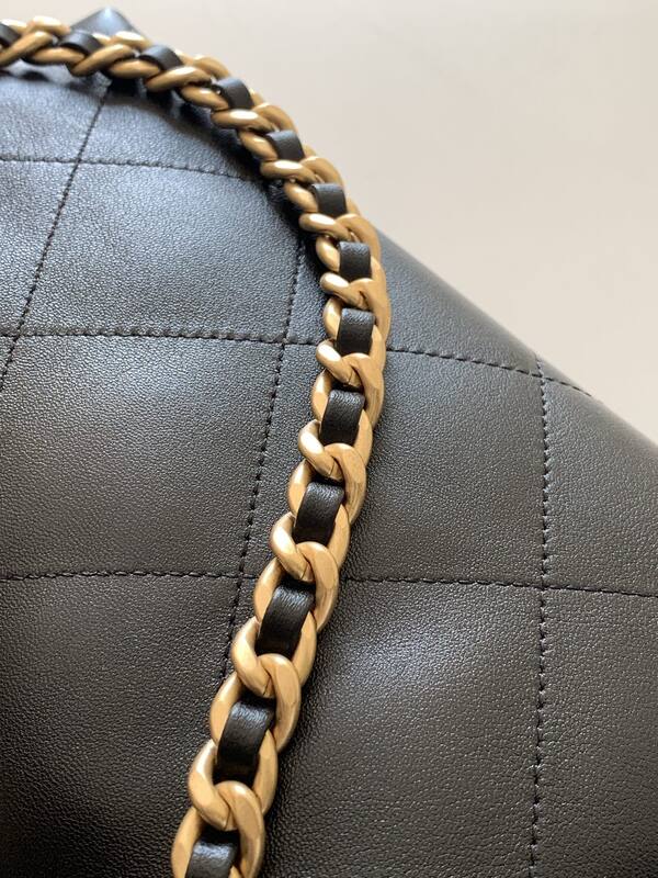 Chanel Hobo Black shoulder — 1:1 Replica