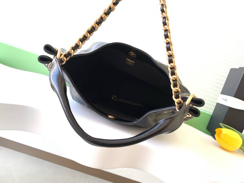 Chanel Hobo Black shoulder — 1:1 Replica