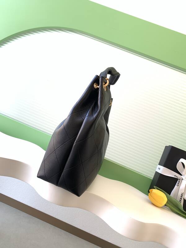 Chanel Black shoulder — AAA Quality Replica